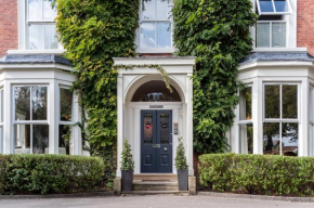 Отель Eleven Didsbury Park Hotel  Манчестер